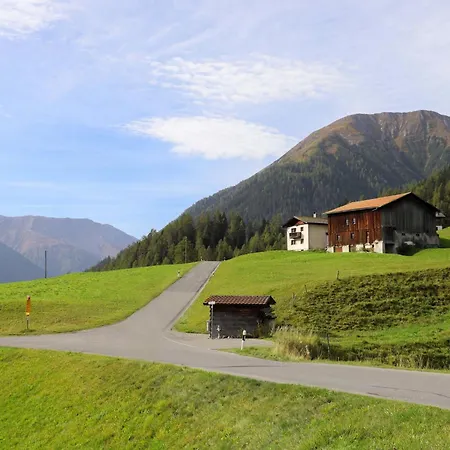 Apartamento Haus Chumma Apt1 By Interhome